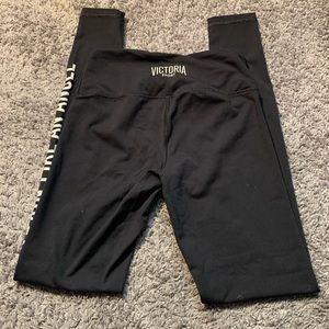 Victoria’s Secret sport leggings